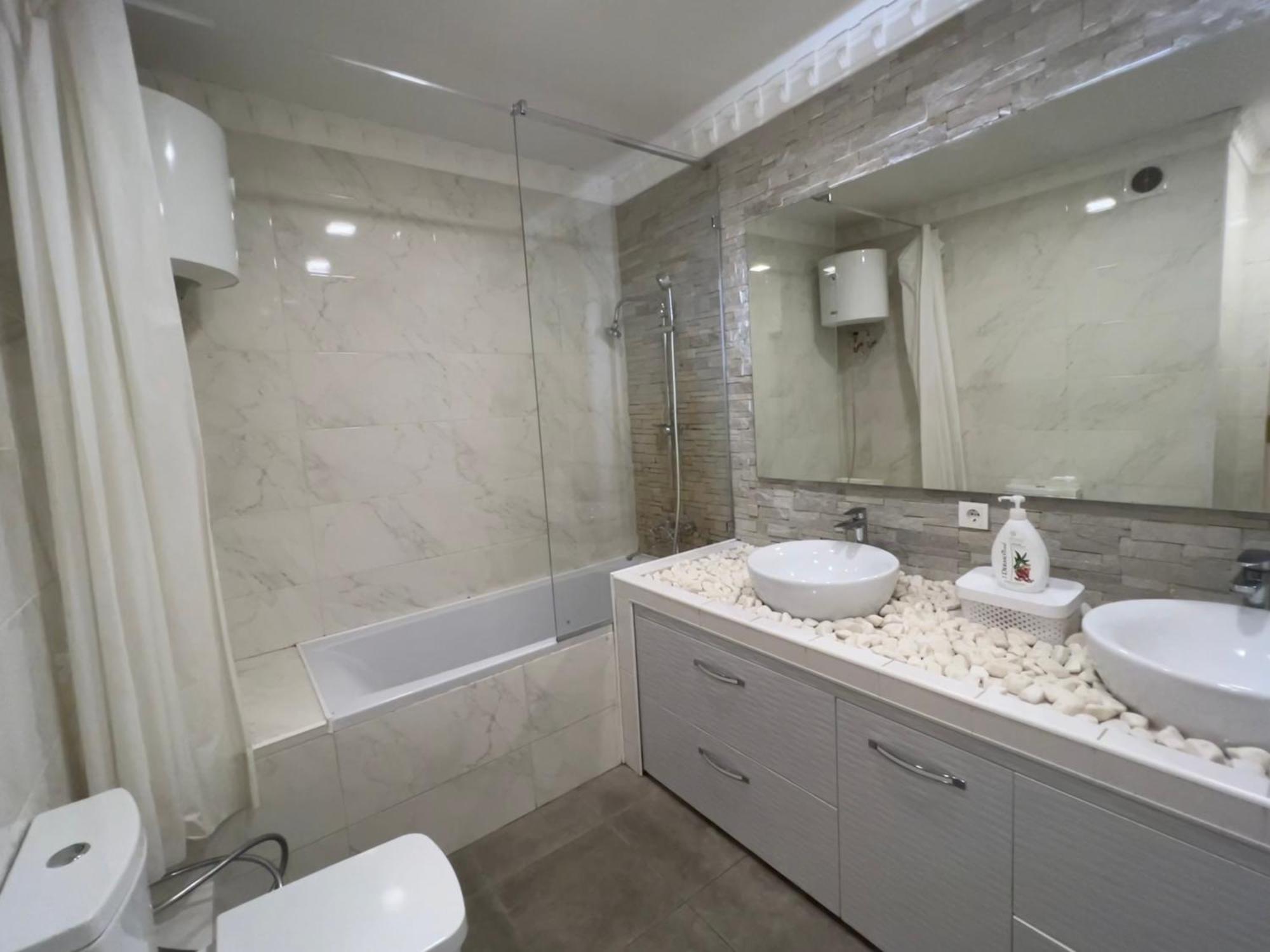 2 Bedrooms Heart Of City Center Κισινάου Εξωτερικό φωτογραφία